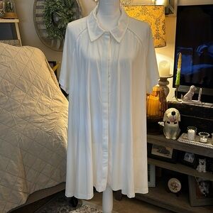 Brand new w tags. Long white tunic. Short sleeve Button Up. 2X